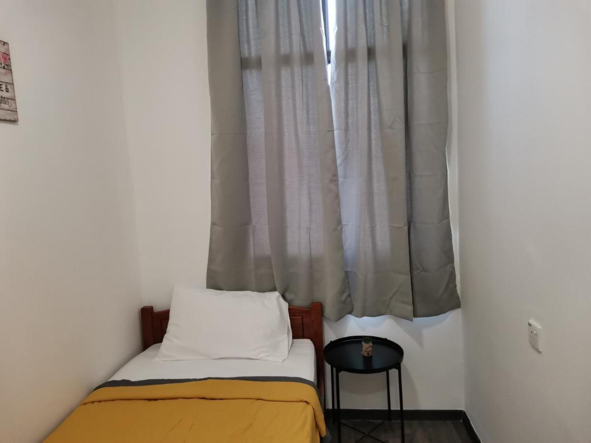 G Fortune Guest House+ George Town Exterior foto