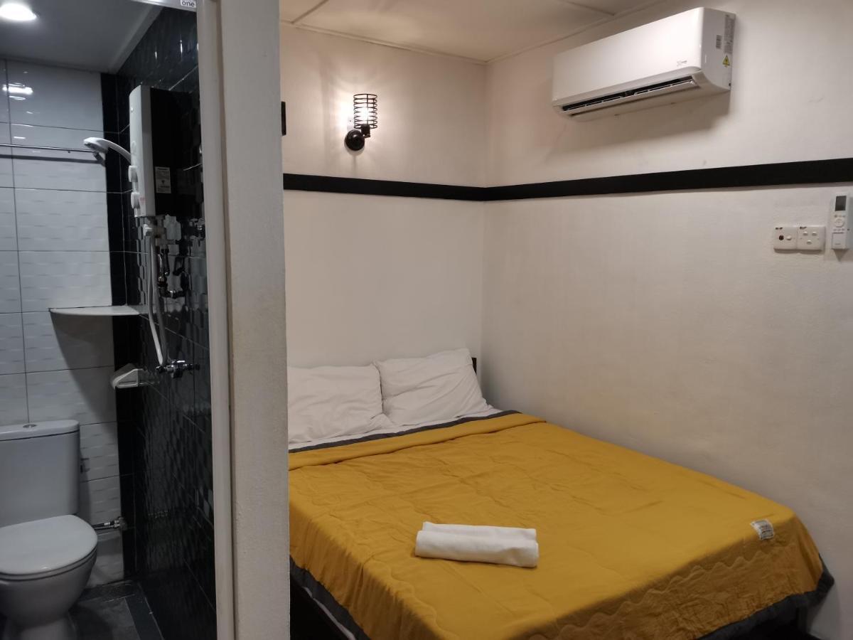 G Fortune Guest House+ George Town Exterior foto