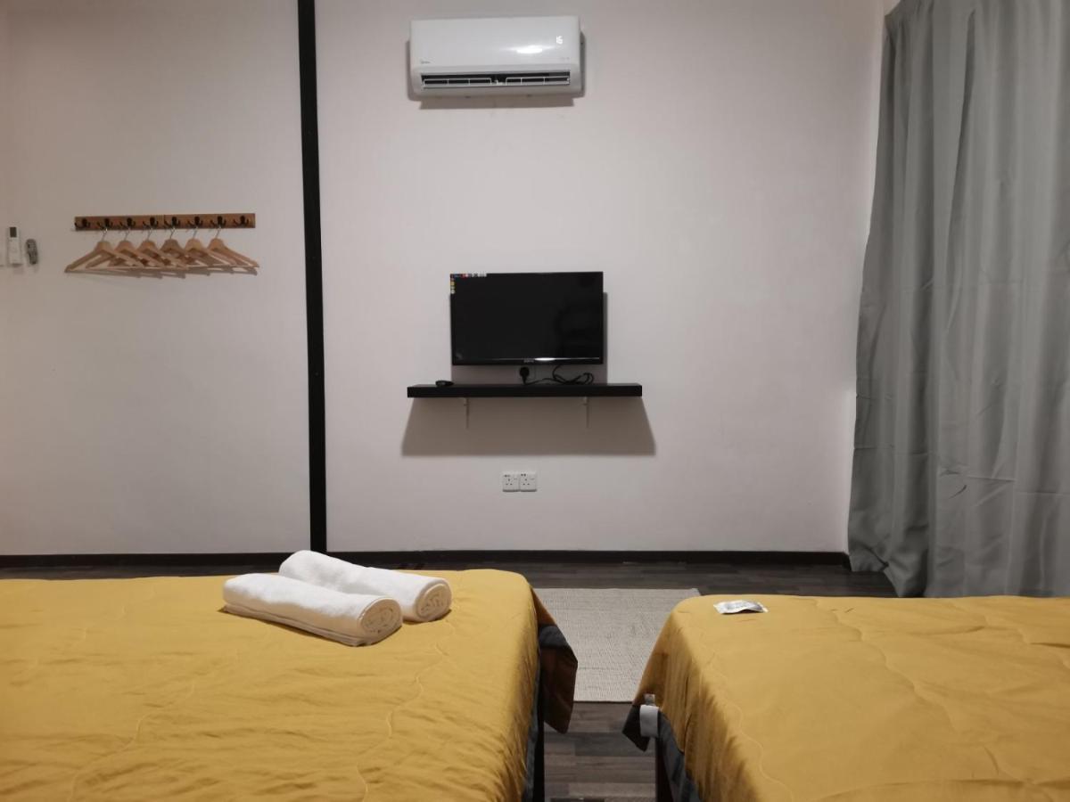 G Fortune Guest House+ George Town Exterior foto